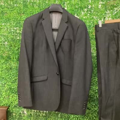 Politix Mens  suit Size M 