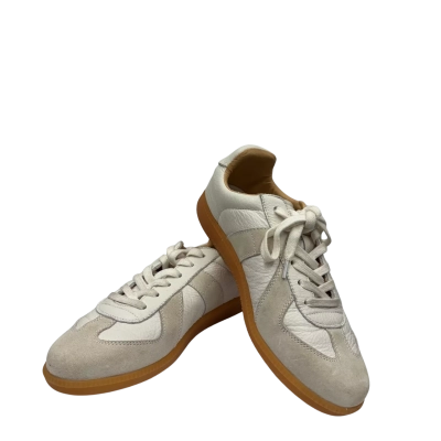 Eos Womens  Size 40 Sneakers Grey / White 