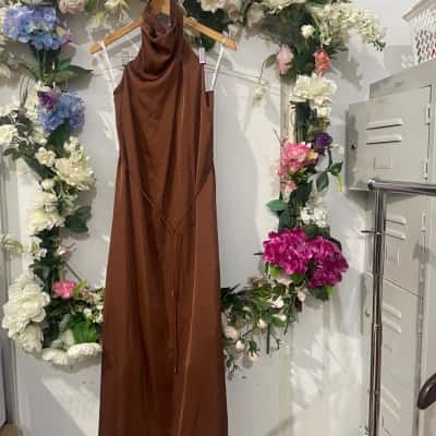 Sheike Size 6 Formal Dress / Halter collar Dress Brown satin