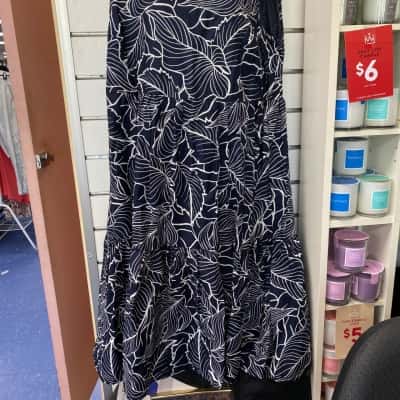 W. Lane Navy Blue   Floral Dress  Size 18  