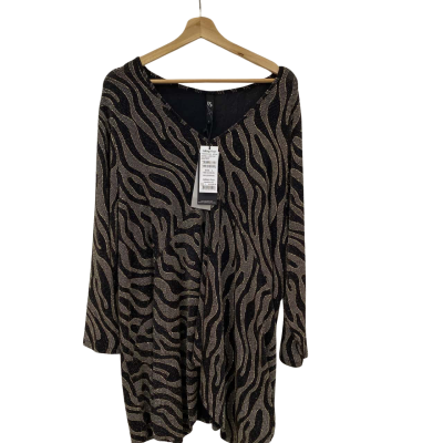 Taking Shape Womens  Size L Blouse Black  / Gold 