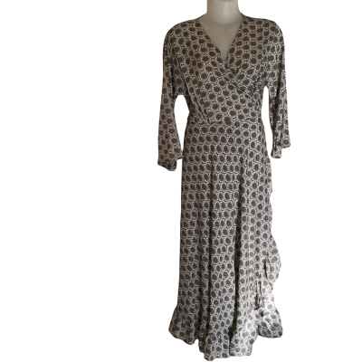  Cienna.  Patterned Wrap Maxi. Dress  Cream and Teal.  Size XL 