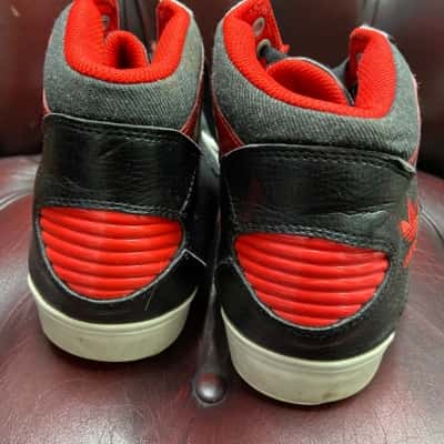 Adidas Mens  Size 10 Black Red Sports Shoes