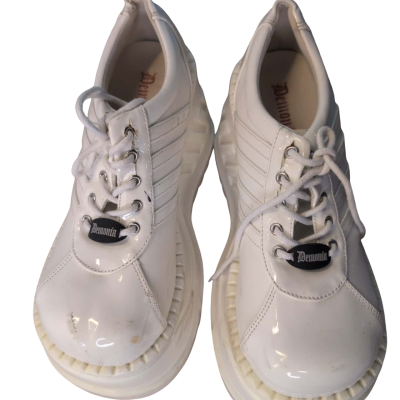  Womens  Size 6 / 7 White Demonia Big Heel Shoes 