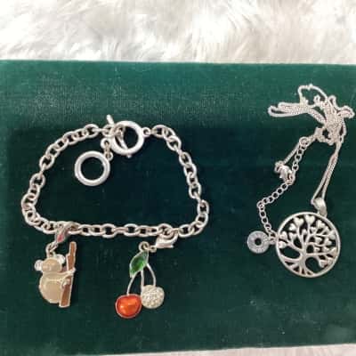  Womens Charm Bracelet / Necklace Multicoloured 