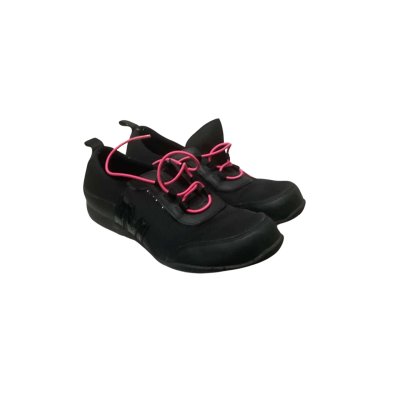 Women Merrell  Size 7 Sneakers Black  / Pink  