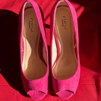 New Look Women’s Drama Fuchsia Peep Toe  Size 9 Heels 