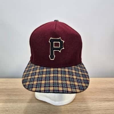 9Fifty New Era Pittsburgh Pirates Wool Cap With Leather Fastener - Size M/L