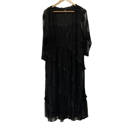 Taking Shape Womens Size 18 Pleated Dress Black