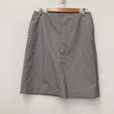 David Lawrence Size 12 Knee Length Skirt