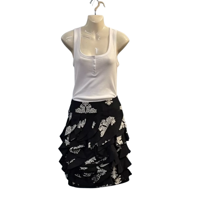 Harry Who Womens Size 8 Mini Skirt Black/Pattern/White