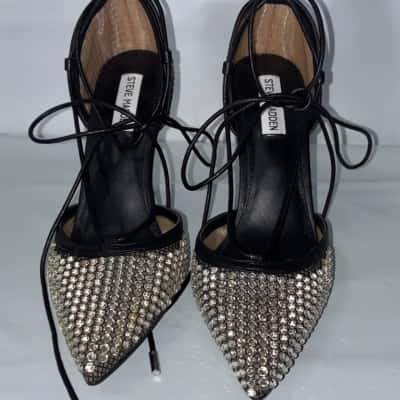 Steve Madden Womens  Size 40 / 9 Heels Black  / Gold 