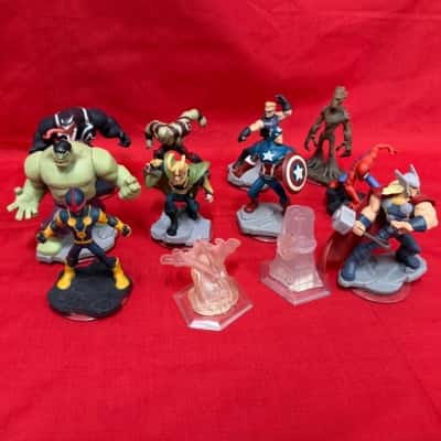 Disney Infinity 2.0 Marvel Figures Lot - Hulk, Thor, Venom & More!