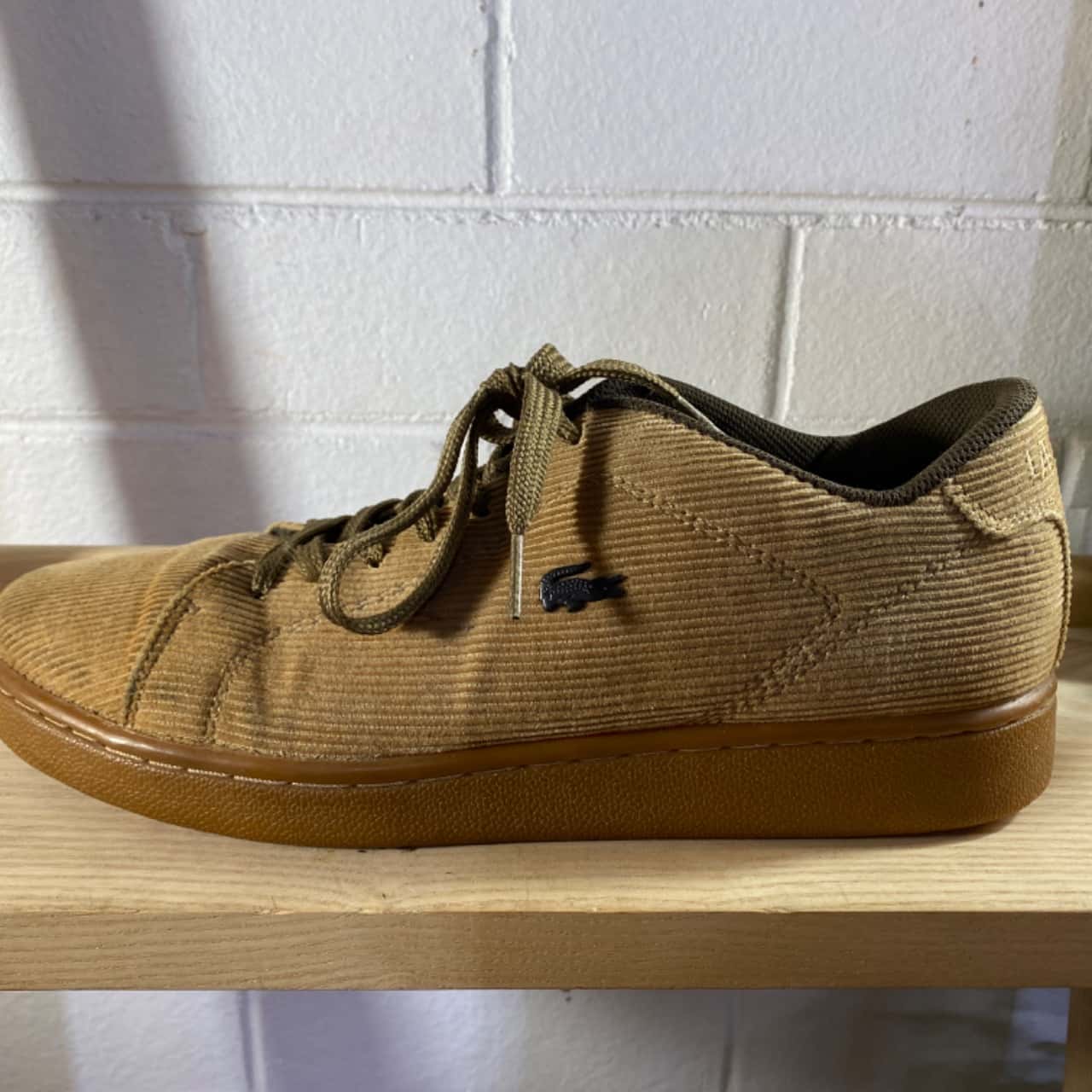 Lacoste Mens Corduroy Sneakers Size 9 Brown (s)