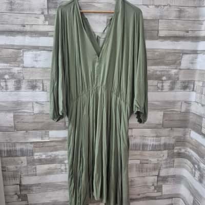  Womens Peach Dress  Size 22 Green 