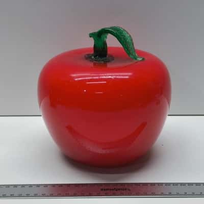 Large Red Art Glass Apple Figurine Paperweight Green Leaf Stem Decorative