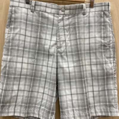 Nike Mens  (12) Size 36 Checked Golf Shorts 
