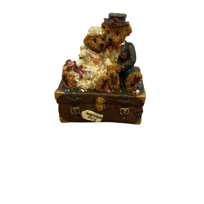 Regency Fine Arts “Travelling Teddies” Figurine 