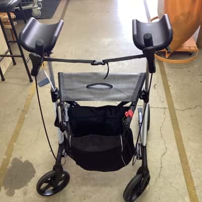 Aspire Vogue Forearm Walker