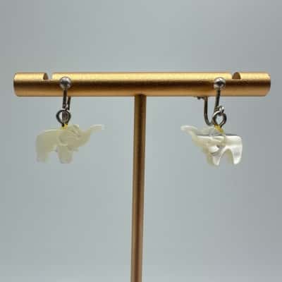 Beautiful Vintage Elephant Mother of pearl & Sterling Silver  Screw Back Earrings
