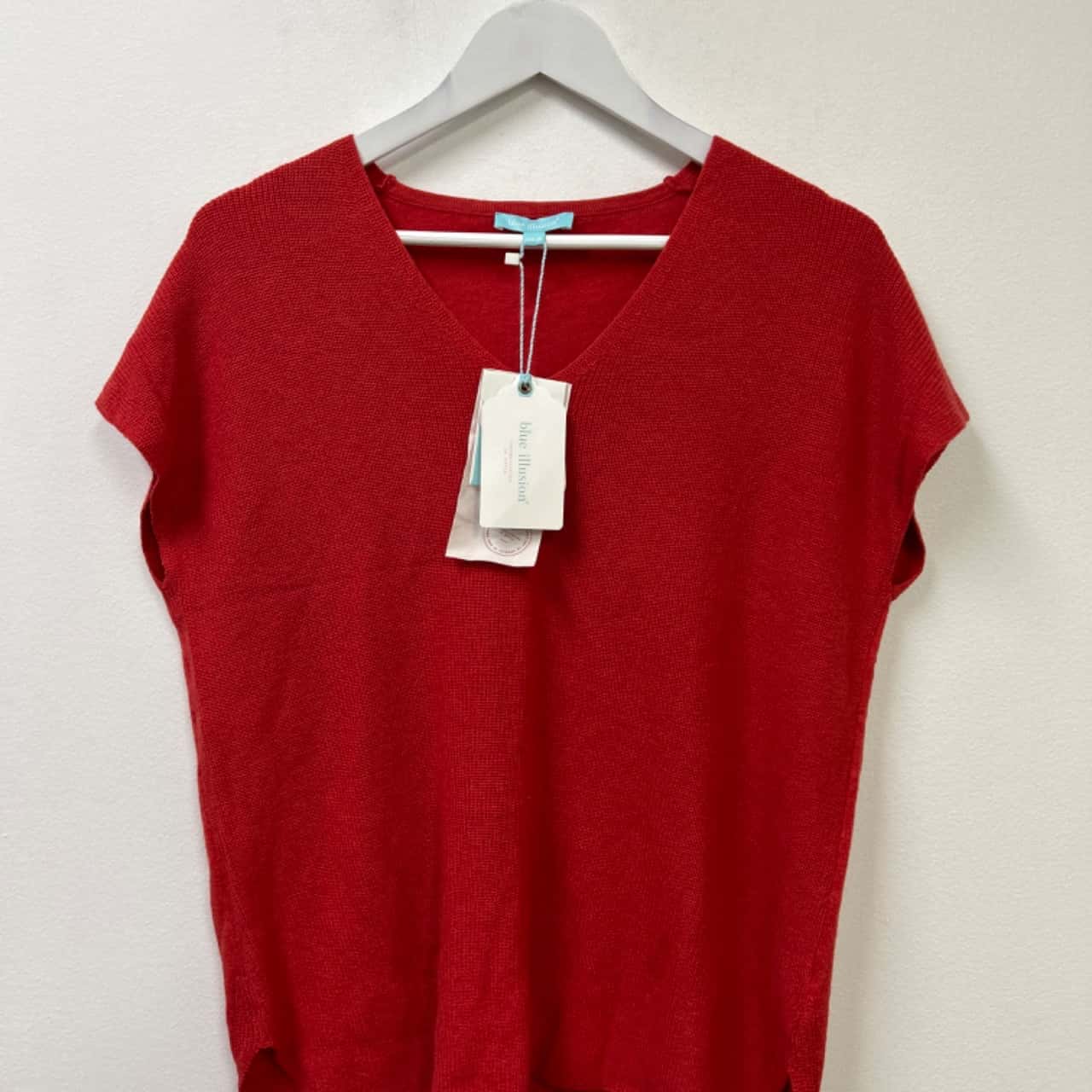 Blue Illusion Womens Size XS/S Red (s)