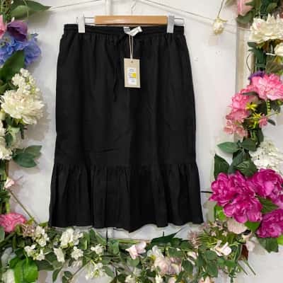  Womens  Size L Midi Skirt Black  
