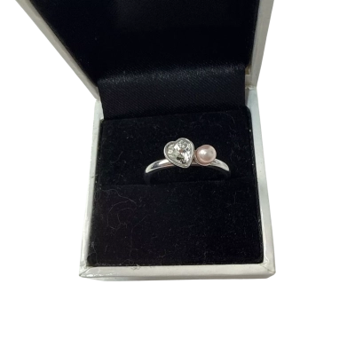 Swarovski heart and pearl Ring size M