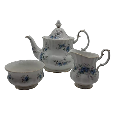ROYAL ALBERT BLUE BLOSSOM