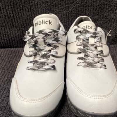  Womens  Size 7.5 Trainers White 