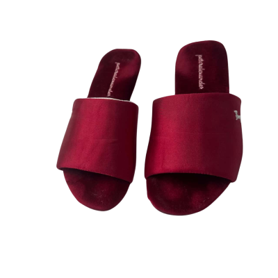 Peter Alexander Womens  Size 9/10 Maroon slippers 