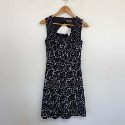 Jacqui-E Black White Floral Sleeveless Midi Dress  Size 6