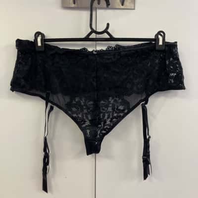  Womens  Size XXXXL Black  lingerie 