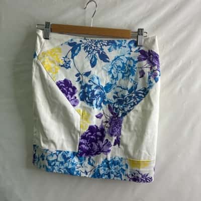 Tokito Womens  Size 8 Mini Skirt Floral 