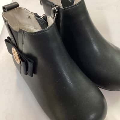 Tory Burch Kids  Size 26 Shoes Black  