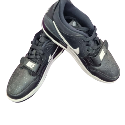 Nike Mens  Size 11 Sneakers 