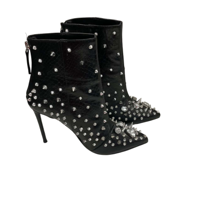 Steve Madden Womens  Size 37 Boots Black  