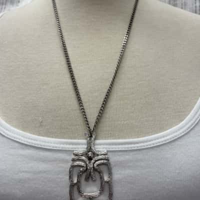Avon Vintage Mayan Collection  Women’s Necklace Silver Plated 