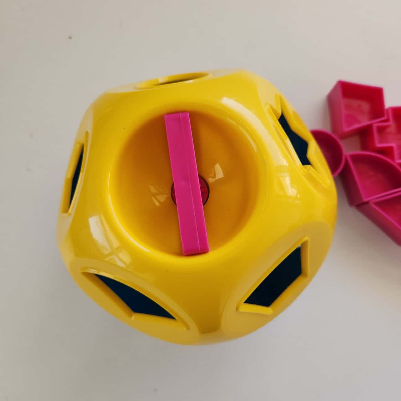 Vintage Tupperware Shape Sorter Ball (s)