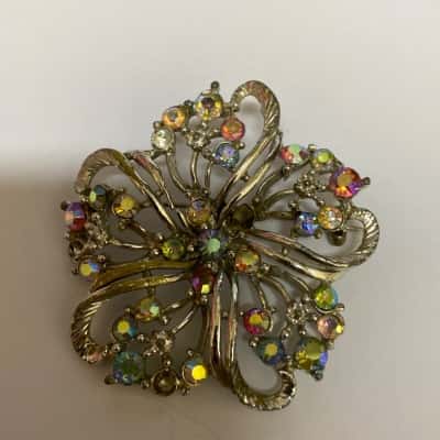  Womens Brooch 