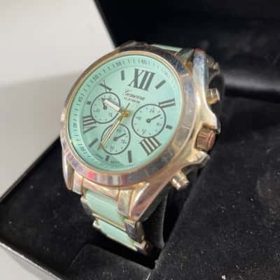 Geneva Platinum Wristwatch Working with New Battery 