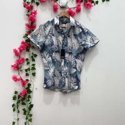 Connor Mens  Size M Hawaiin Shirt Blue / Green / Multicoloured / Pattern 