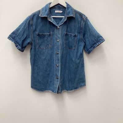 Atmos&Here Womens  Size 8 Button Up Top Blue denim top 