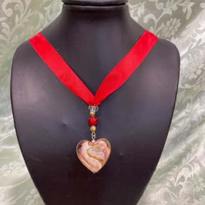  Womens Necklace Gold / Red / White Heart