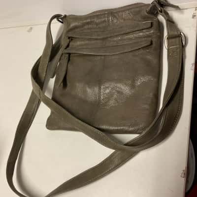Rugged Hide Womens Cross Body Bag Olive 