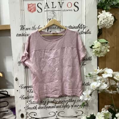 LA STRADA BRAND! Womens  Size S Short Sleeve Top Pink! MADE IN ITALY WITH 100% LINEN! BEAUTIFUL BABY PINK COLOUR! HAS A BOXY FIT WITH RAW HEMS! PERFECT FOR ADDING A LITTLE SOMETHING TO ANY OUTFIT!