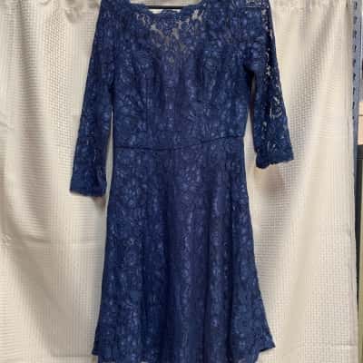 Review Womens  Size 10 Floral Dress Navy Blue 