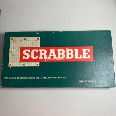 Vintage Scrabble World Games 100 tiles 