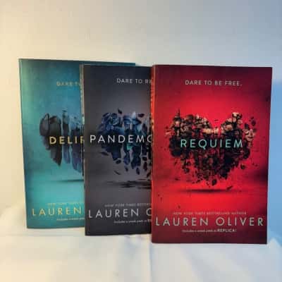 Delirium Trilogy - Lauren Olivier 
