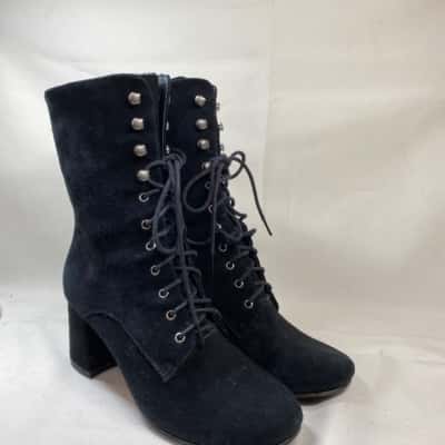 2 BAIA VISTA SUEDE LEATHER LACE UP BOOTS 37