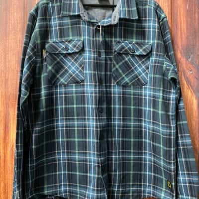  National Geographic Size XL Checked shirt new 